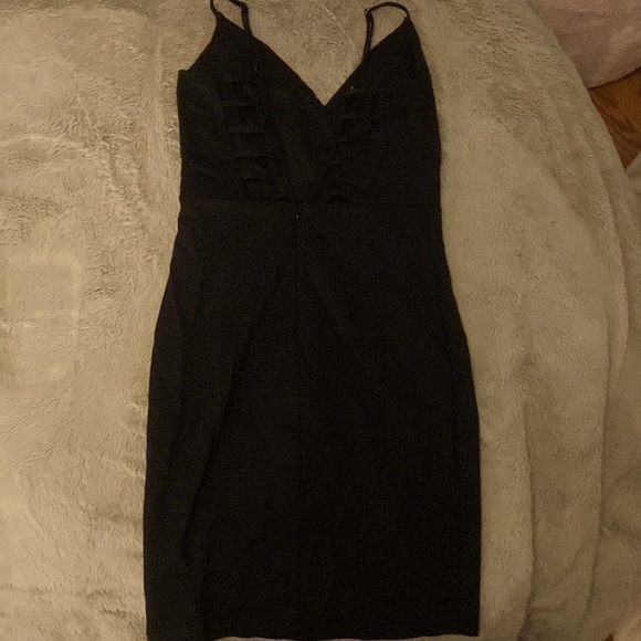 LULUS: BLACK MINI DRESS - Picture 4 of 6